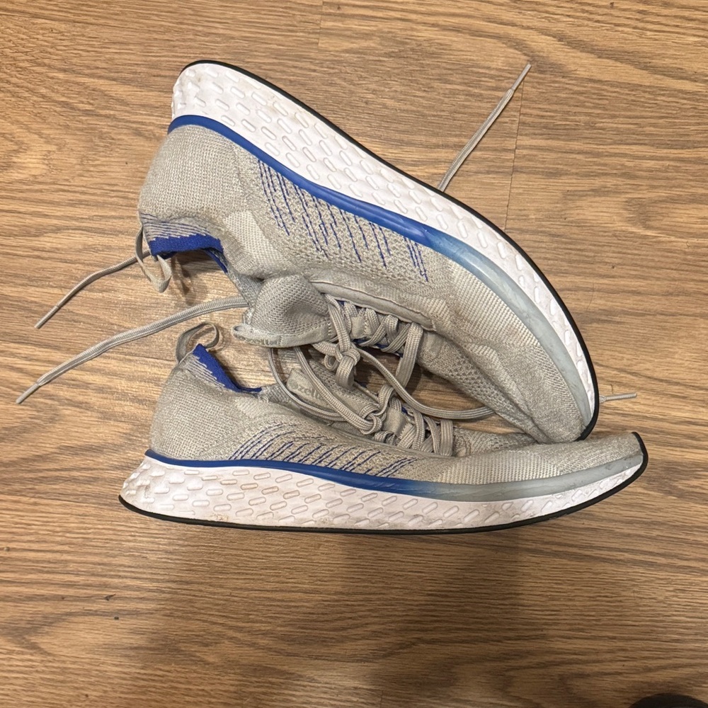 Men’s Zella work out shoes
